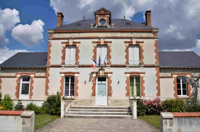 courcelles-mairie_tn-700x462