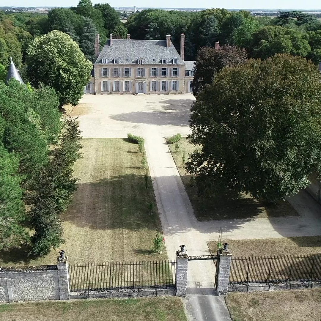 chateau de denainvilliers